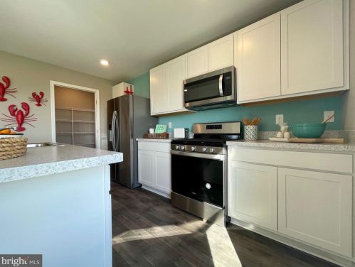 422 Grainery Way, Seaford DE  19973-7611 exterior