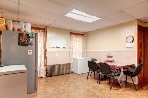 16 Harlow St, Worcester MA  01605-3321 exterior