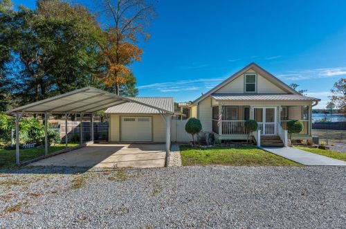 883 Squirrel Rd, Defuniak Springs FL  32433-7686 exterior