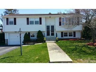 35 Delta St, Cranston RI  02920-6603 exterior