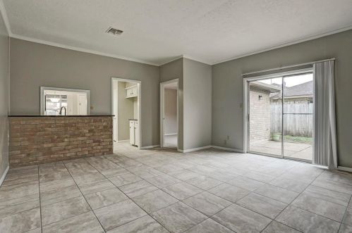 10426 Belfast Rd, Morgans Point TX  77571-4208 exterior