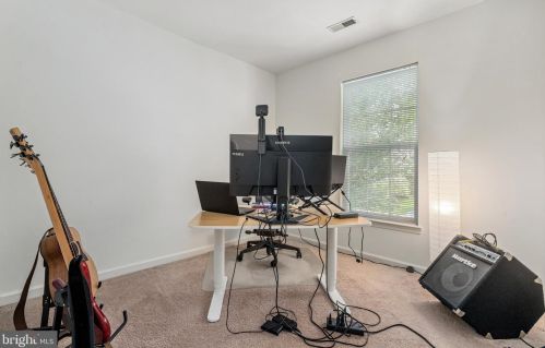 6975 Manahoac Pl, Gainesville VA  20155-1638 exterior