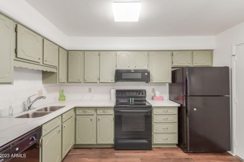 4328 Capri Ave, Mesa, AZ 85206-1970
