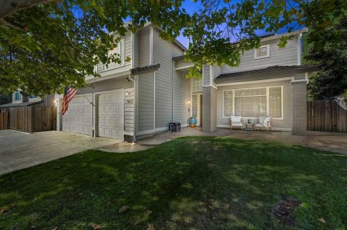 2862 Aquamarine Cir, Rescue CA  95672-9339 exterior