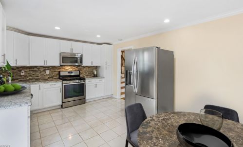 14 Fletcher Pl, Madison, NJ 07940-2307