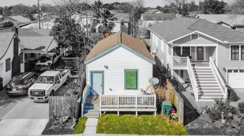 4710 Avenue, Galveston TX  77551-0049 exterior