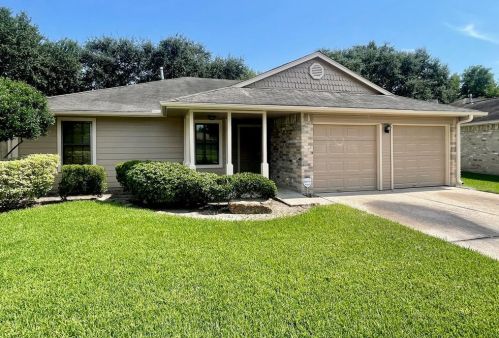 1146 Maple Creek Dr, Morgans Point TX  77571-2760 exterior