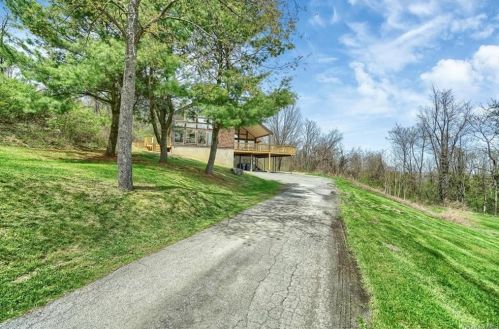 5 Peach Tree Ln, Warwick NY  10990-3133 exterior