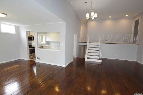 1499 Sherwood Dr, Hempstead, NY 11554-4809