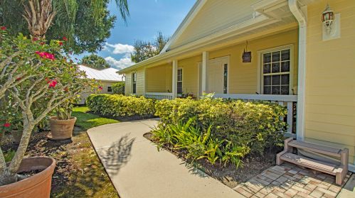 5356 Landing Creek Dr, Palm City, FL 34990-4125