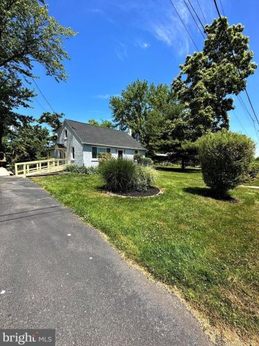 609 Grater Ave, Collegeville, PA 19426-1619