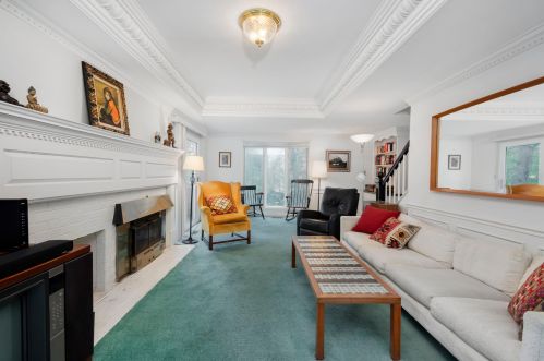 5 Kipford Way, Nashua NH 03063-1504 exterior