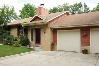 4615 Loomis Rd, Milwaukee, WI 53220-4820