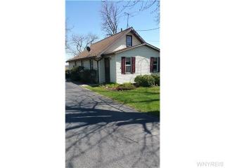 5913 Ward Rd, Pendleton NY  14132-9266 exterior