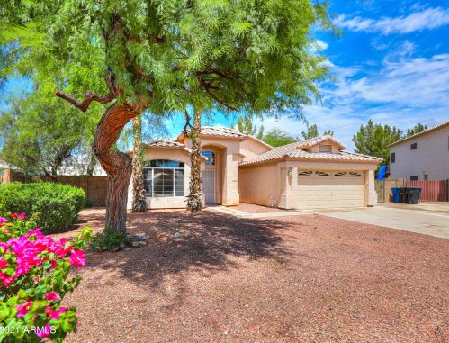4894 Buffalo St, Chandler, AZ 85226-7901