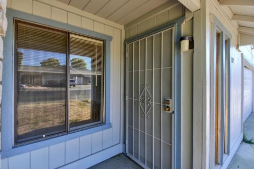 1389 Eaglerock Pl, Woodland, CA 95776-4281