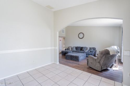 6319 Turquoise Ave, Glendale AZ 85302-1037 exterior