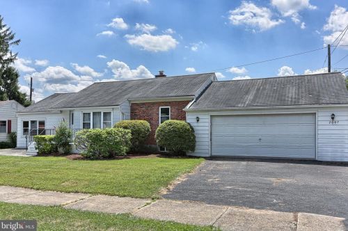 2007 Princeton Ave, Camp Hill, PA 17011-5443