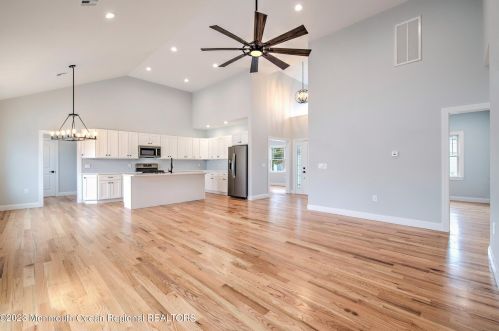 414 Seaward Pl, Lacey NJ  08731-2836 exterior