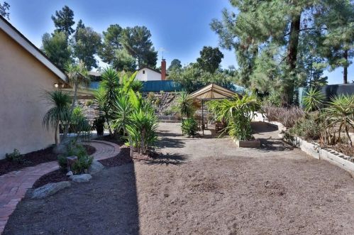 1124 Lostinda St, El Cajon CA  92019-3255 exterior