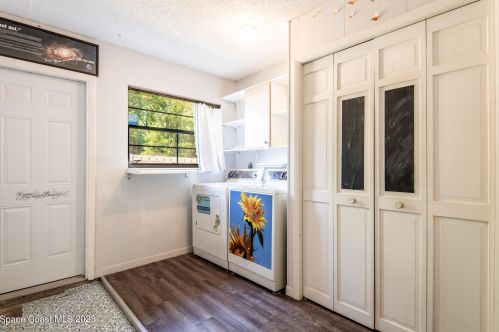 405 Banyan St, Sebastian FL  32958-4311 exterior