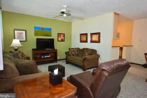 1007 12th Ave, Prospect Park, PA 19076-2021