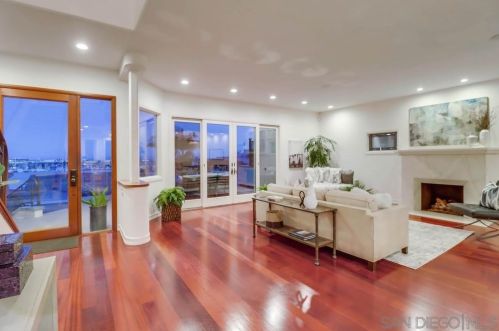 876 Armada Ter, San Diego CA  92106-3056 exterior