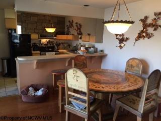 405 Lakeview Dr, Morgantown WV  26508-9295 exterior