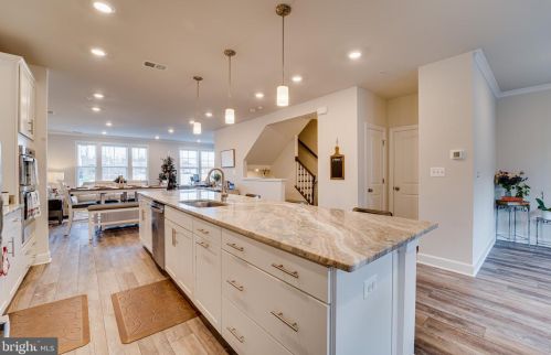 14957 River Walk Way, Woodbridge VA  22191 exterior