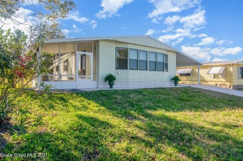 5012 Santa Anna Ave, Titusville, FL 32780-7284