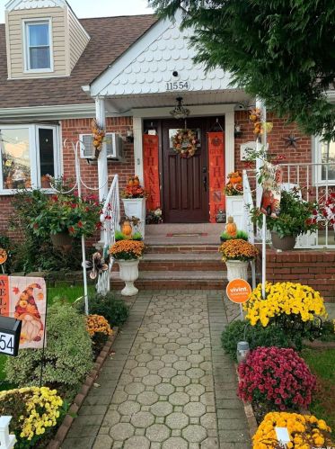 11554 237th St, Floral Park, NY 11003-3925