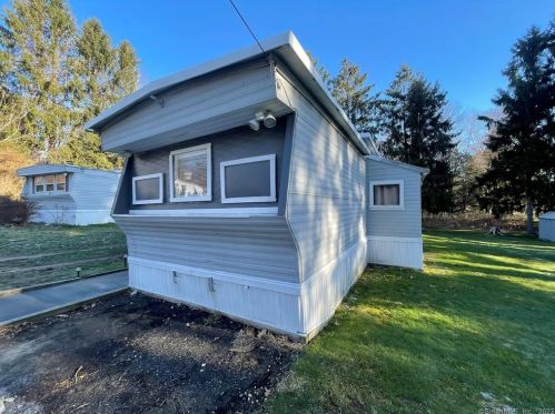 234 H St, Groton, CT 06340-5319