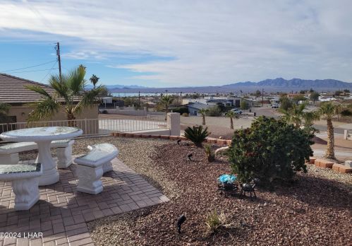 2450 Widgeon Dr, Lake Havasu City, AZ 86403-5058