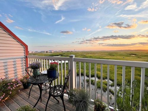 561 Ocean Blvd, Hampton, NH 03842-3684