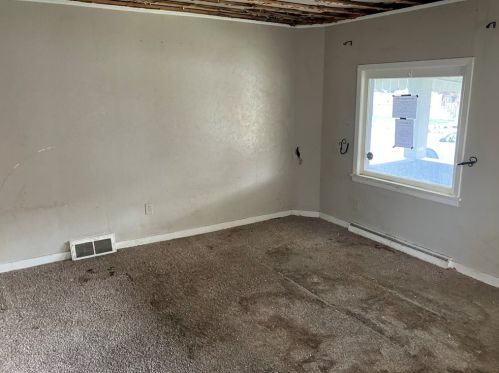 4614 5th Ave, Beaver Falls PA  15010-3320 exterior