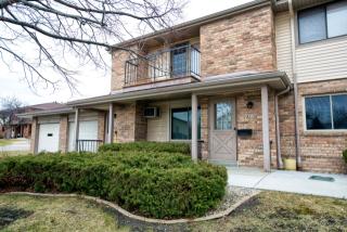 4553 Greenridge Cir, Milwaukee WI  53220-3379 exterior