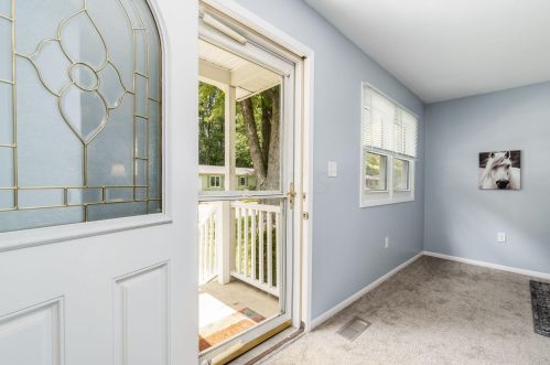 246 Jacqueline Dr, London OH  43140-1181 exterior