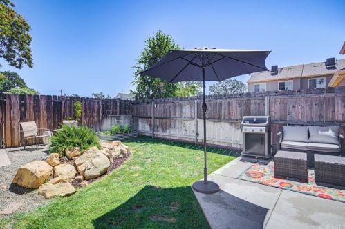 59 8th St, Templeton CA  93465-9343 exterior