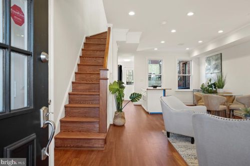 2709 Sherman Ave, Washington, DC 20001-3919