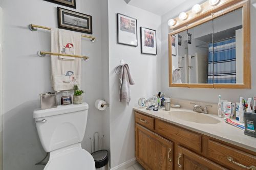 27 Cadogan Way, Nashua NH 03062-2286 exterior