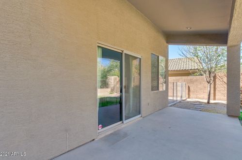 1426 Clark Dr, Gilbert AZ 85297-5273 exterior