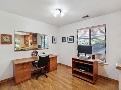 1423 Fry Ct, Benicia CA  94510-2576 exterior