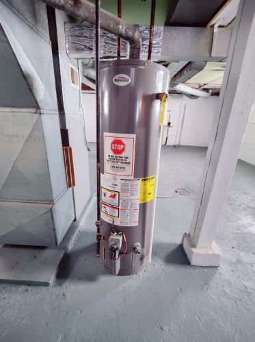 2338 33, Milwaukee WI 53215-2804 exterior