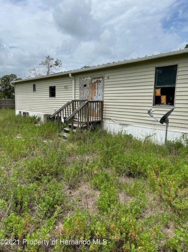16106 La Bella St, Brooksville, FL 34604-8055