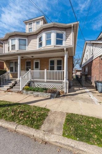 2433 Hay St, Easton PA  18042-5353 exterior