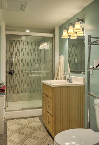 53 American Ave, Keene NH  03431-4803 exterior