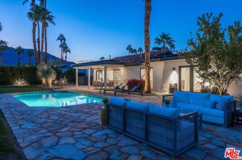 1055 Louise Dr, Palm Springs CA  92262-3241 exterior