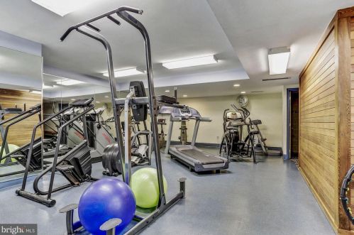 3705 George Mason Dr, Falls Church VA  22041-3759 exterior