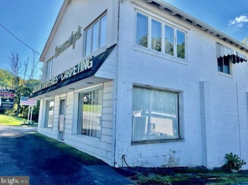 1031 Fountain St, Ashland, PA 17921-9009