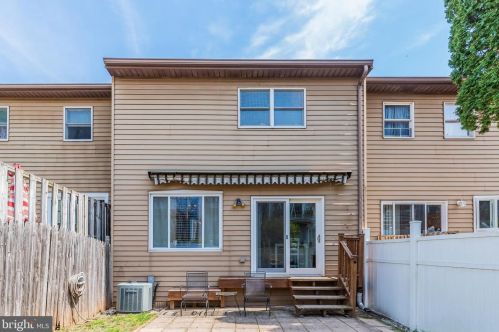 9 Conley Ln, Etters PA  17319-9015 exterior